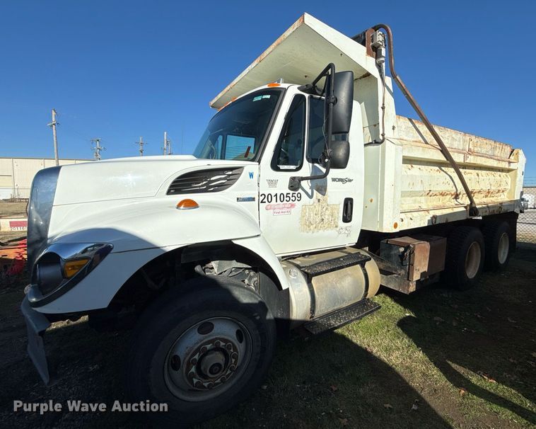 image for item EG7955 2010 International 7400 dump truck