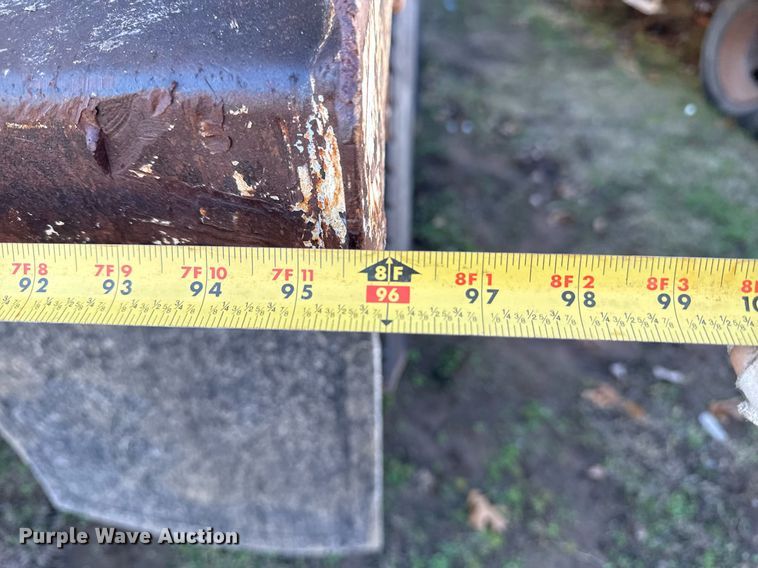 image for item EG7955 2010 International 7400 dump truck