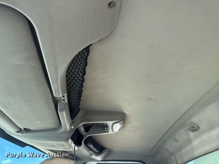 image for item EG7955 2010 International 7400 dump truck