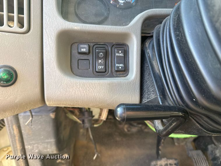 image for item EG7955 2010 International 7400 dump truck