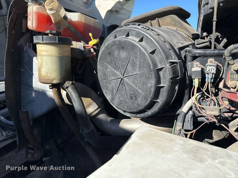 image for item EG7955 2010 International 7400 dump truck