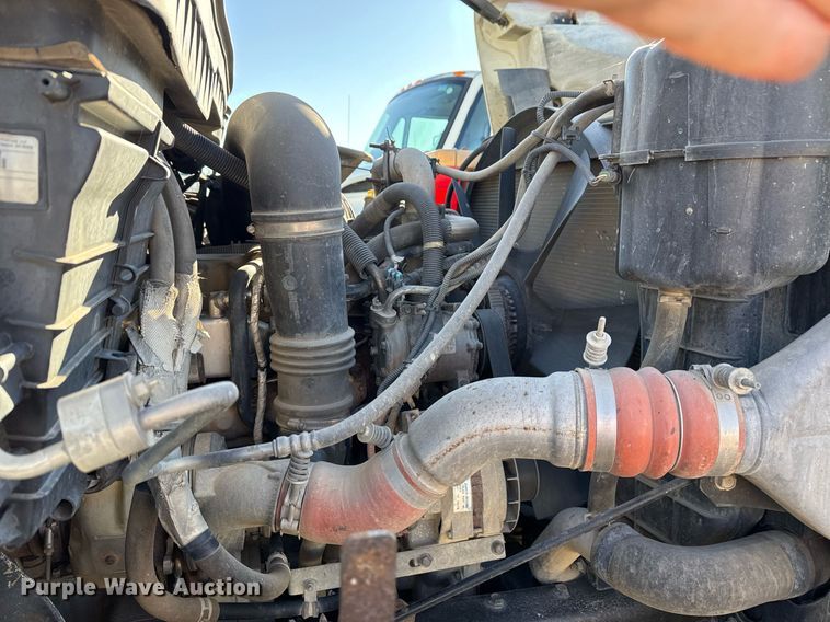 image for item EG7955 2010 International 7400 dump truck