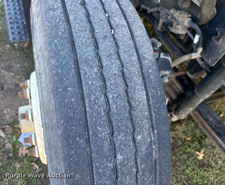 image for item EG7955 2010 International 7400 dump truck