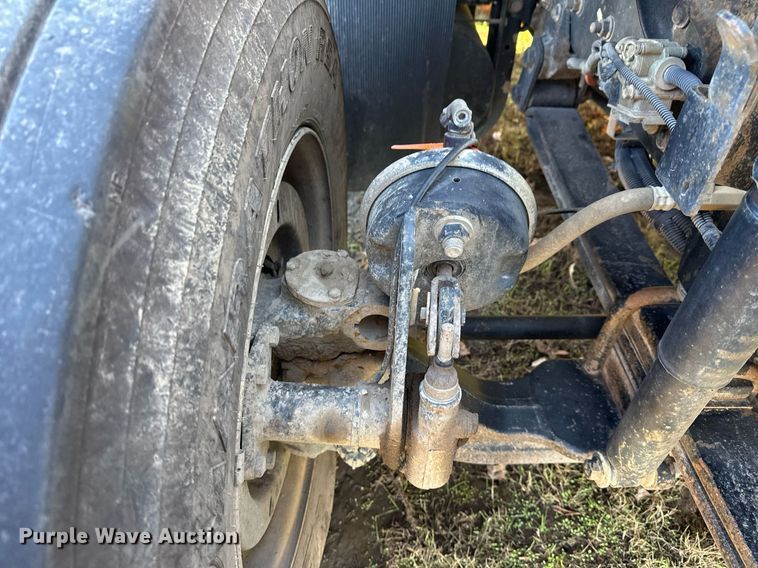 image for item EG7955 2010 International 7400 dump truck