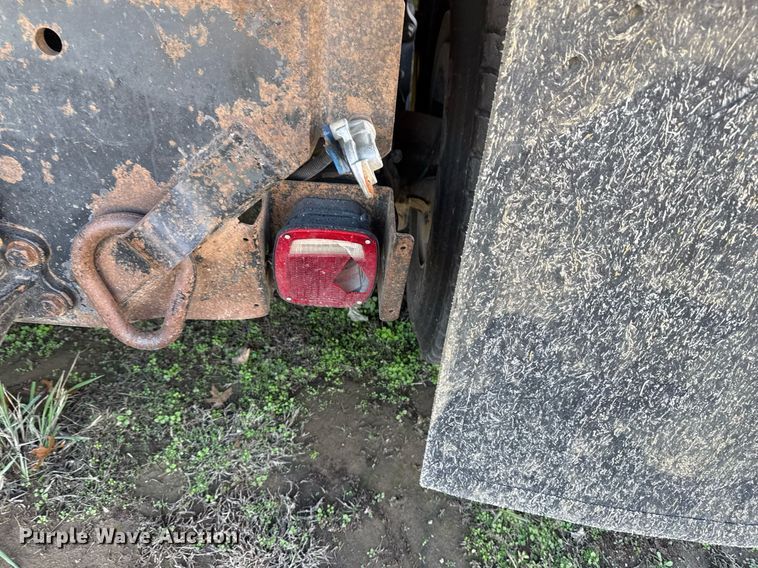 image for item EG7955 2010 International 7400 dump truck