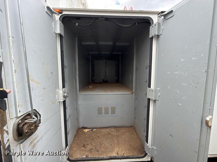 image for item EG7956 2008 International 4400 utility / service truck