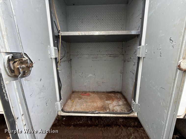 image for item EG7956 2008 International 4400 utility / service truck