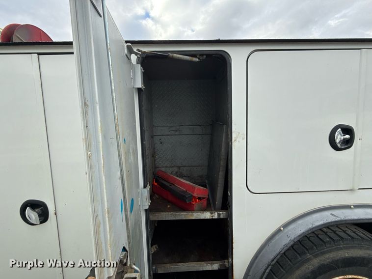 image for item EG7956 2008 International 4400 utility / service truck