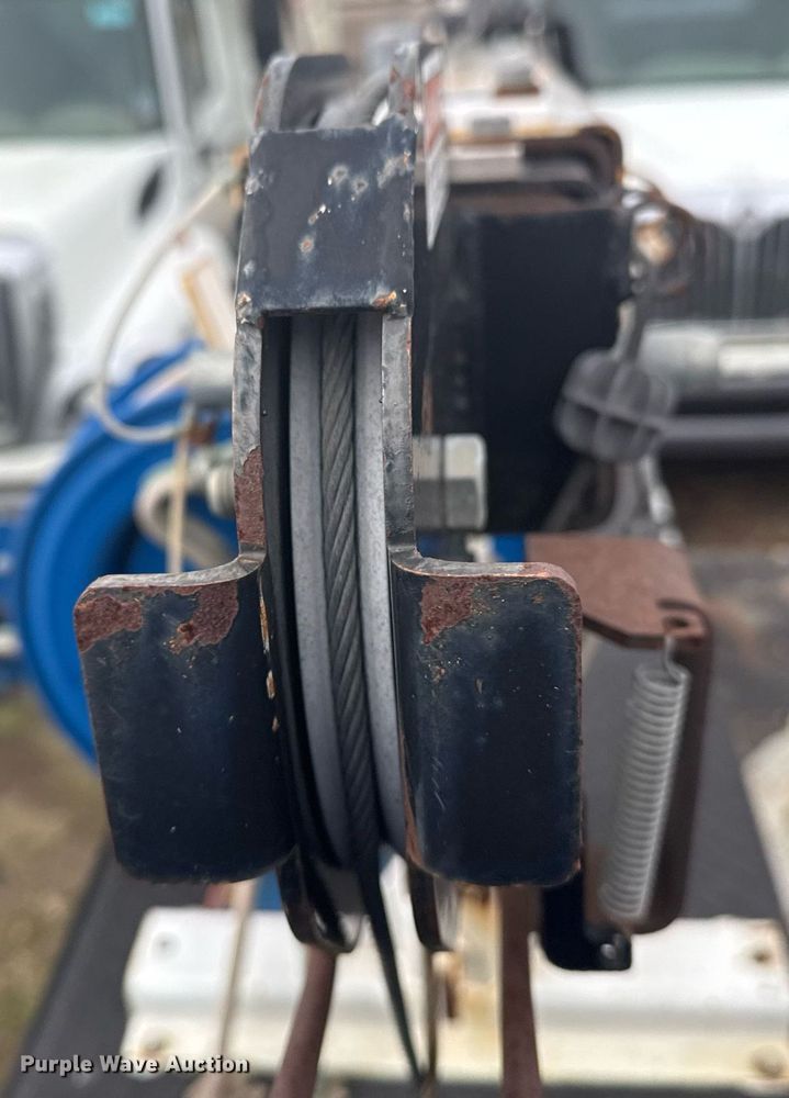 image for item EG7956 2008 International 4400 utility / service truck