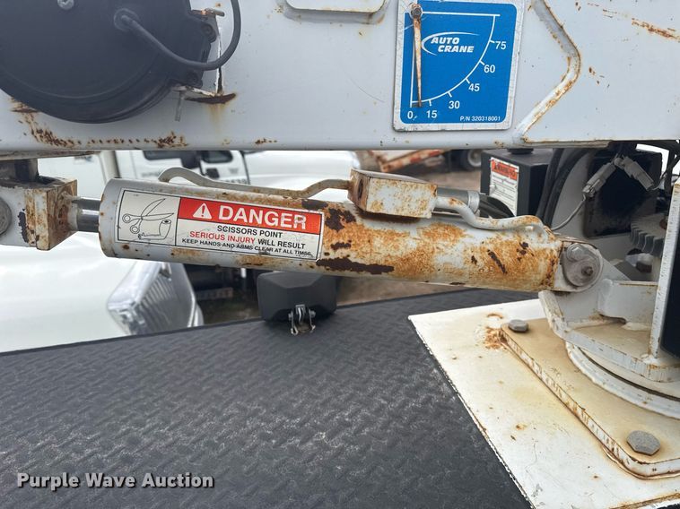 image for item EG7956 2008 International 4400 utility / service truck