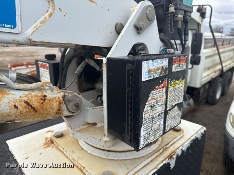 image for item EG7956 2008 International 4400 utility / service truck