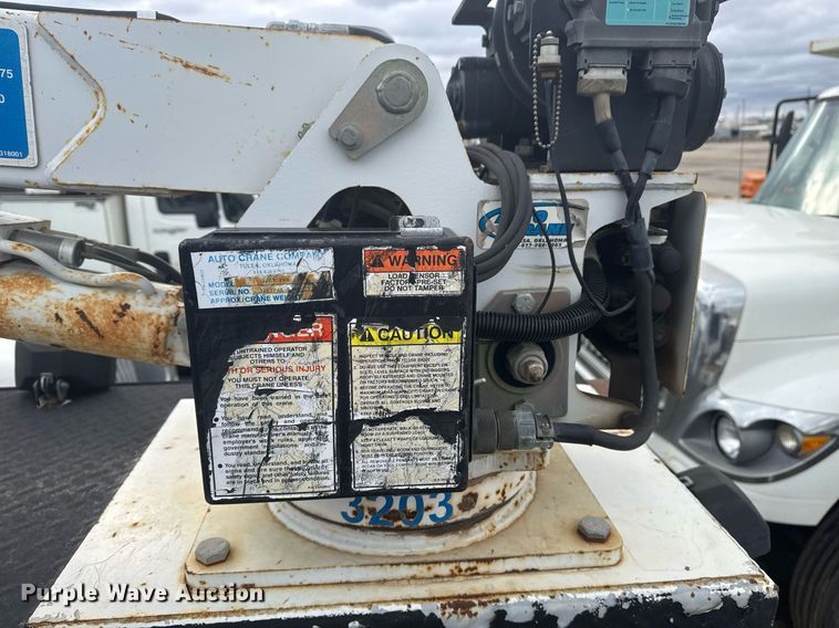 image for item EG7956 2008 International 4400 utility / service truck