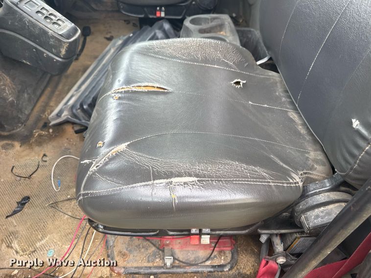 image for item EG7956 2008 International 4400 utility / service truck