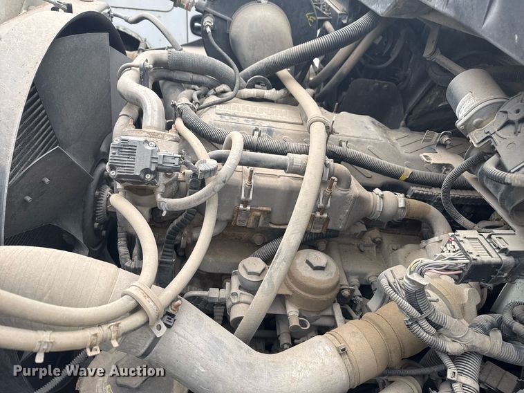 image for item EG7956 2008 International 4400 utility / service truck