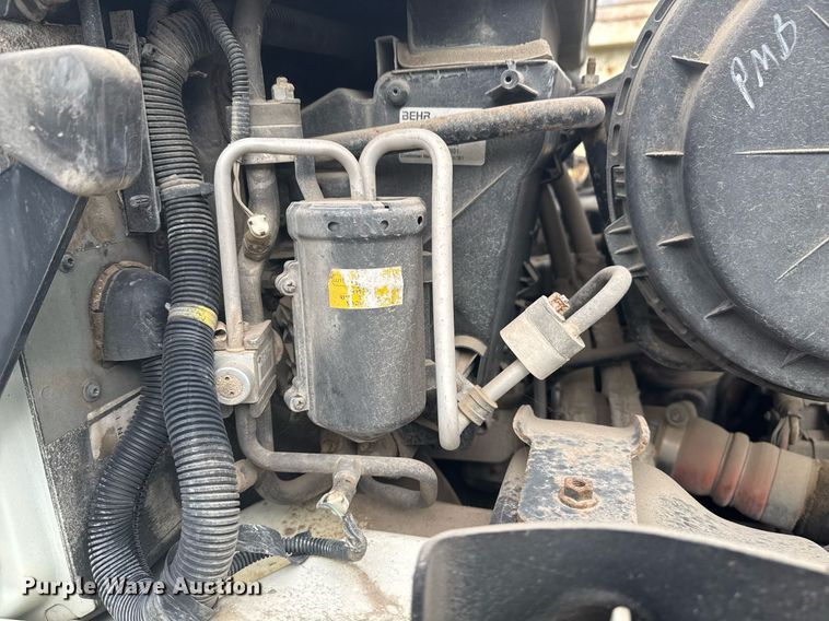 image for item EG7956 2008 International 4400 utility / service truck