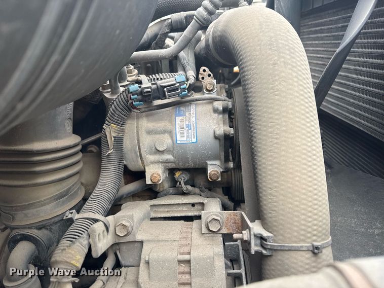 image for item EG7956 2008 International 4400 utility / service truck