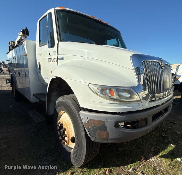 image for item EG7957 2008 International 4400 utility / service truck