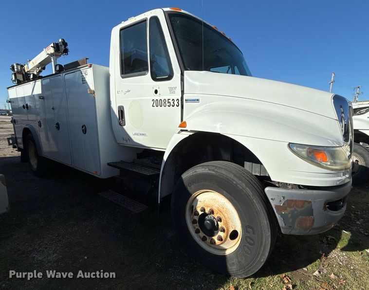 image for item EG7957 2008 International 4400 utility / service truck