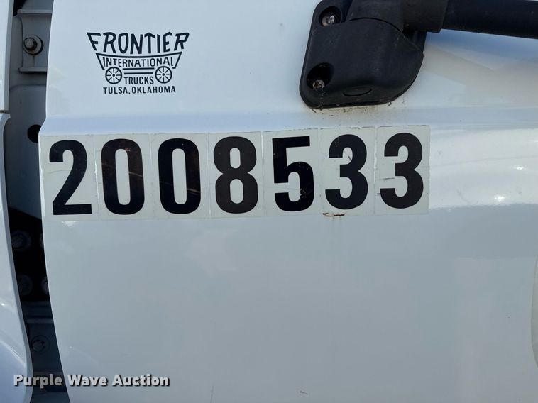 image for item EG7957 2008 International 4400 utility / service truck