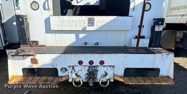 image for item EG7957 2008 International 4400 utility / service truck