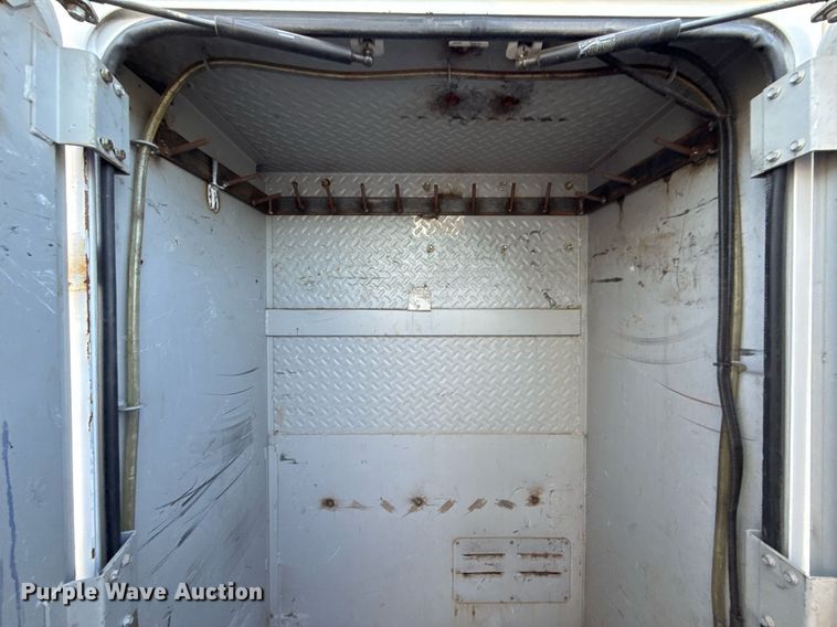 image for item EG7957 2008 International 4400 utility / service truck