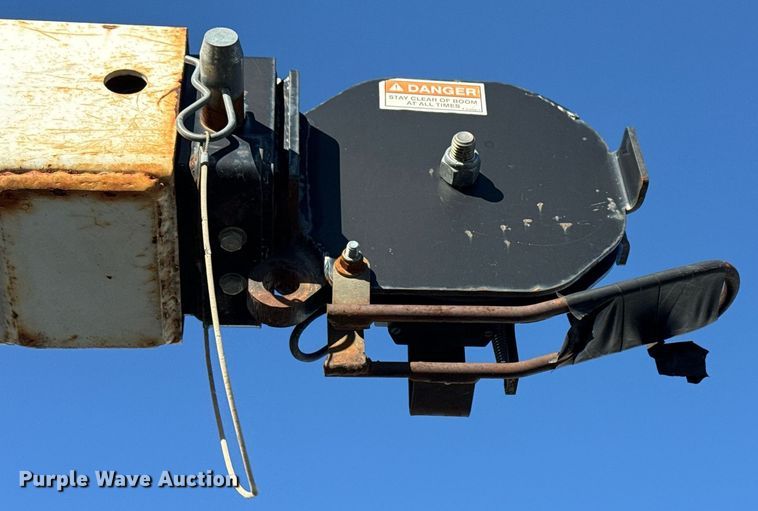 image for item EG7957 2008 International 4400 utility / service truck