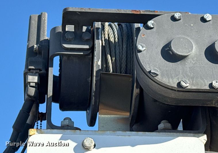 image for item EG7957 2008 International 4400 utility / service truck