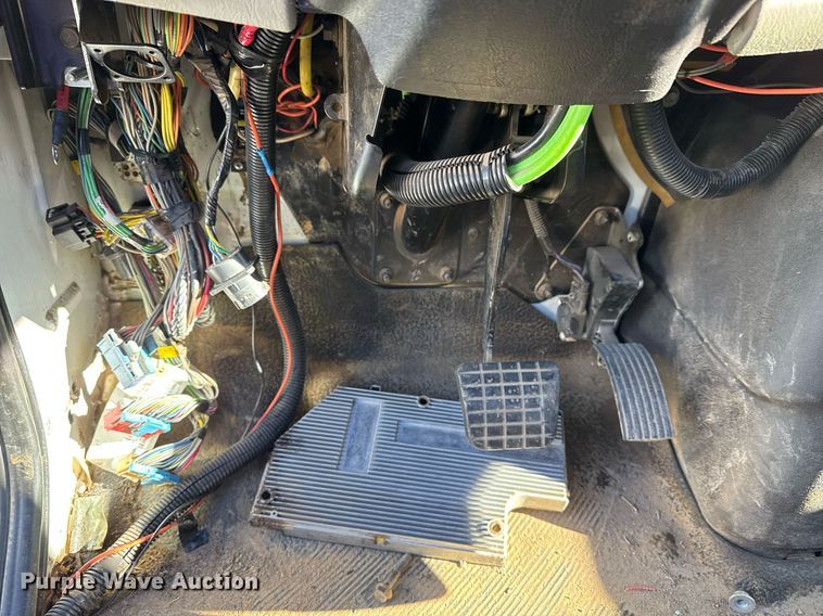 image for item EG7957 2008 International 4400 utility / service truck