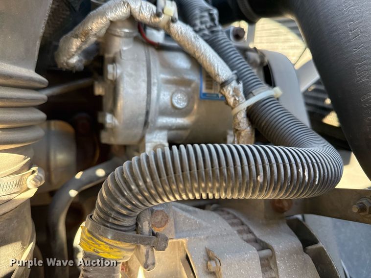 image for item EG7957 2008 International 4400 utility / service truck