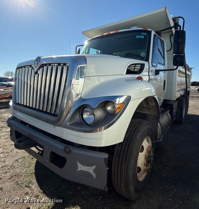 image for item EG7958 2011 International 7400 dump truck