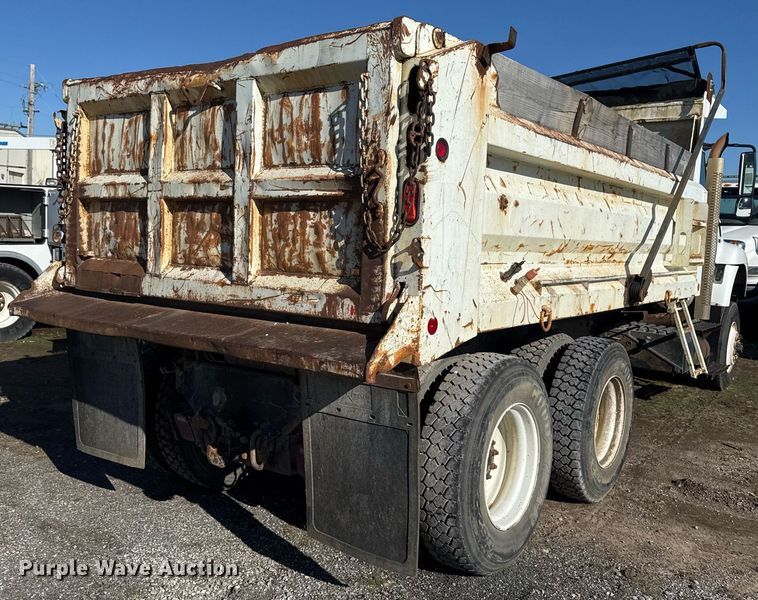 image for item EG7958 2011 International 7400 dump truck