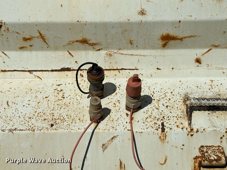 image for item EG7958 2011 International 7400 dump truck