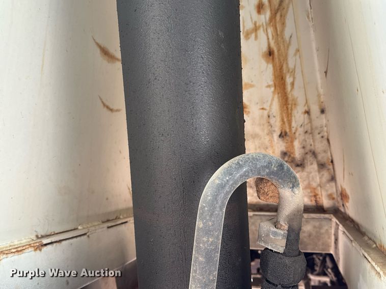 image for item EG7958 2011 International 7400 dump truck