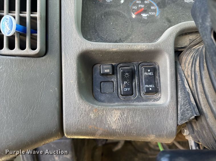 image for item EG7958 2011 International 7400 dump truck