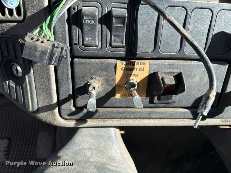 image for item EG7958 2011 International 7400 dump truck