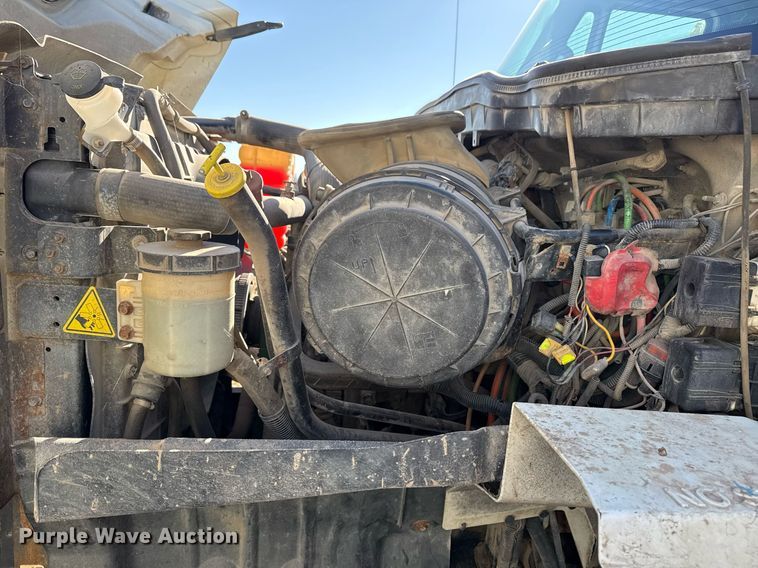 image for item EG7958 2011 International 7400 dump truck