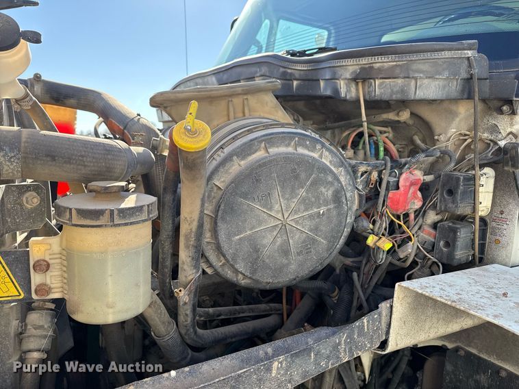 image for item EG7958 2011 International 7400 dump truck