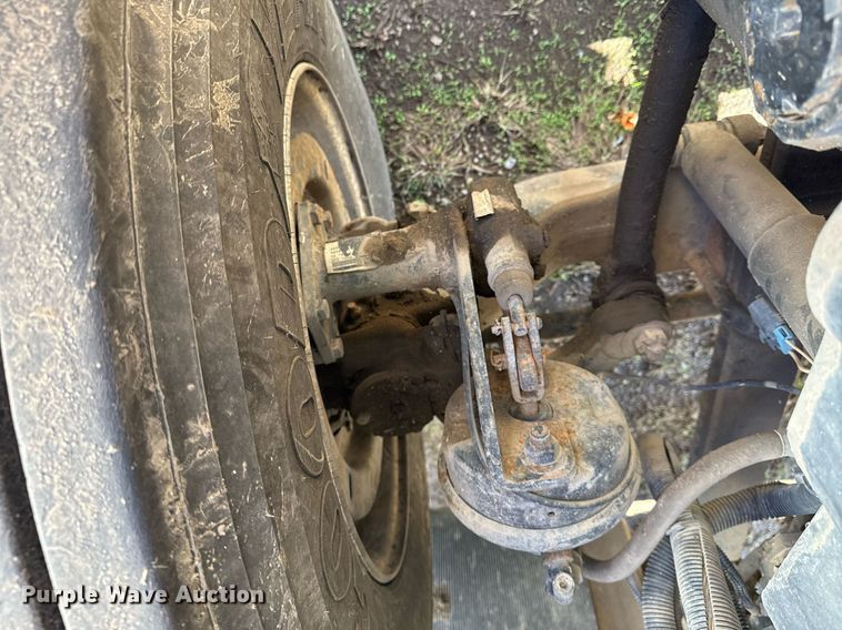 image for item EG7958 2011 International 7400 dump truck