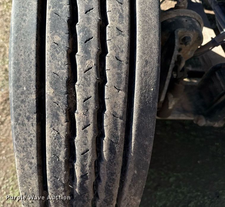 image for item EG7958 2011 International 7400 dump truck