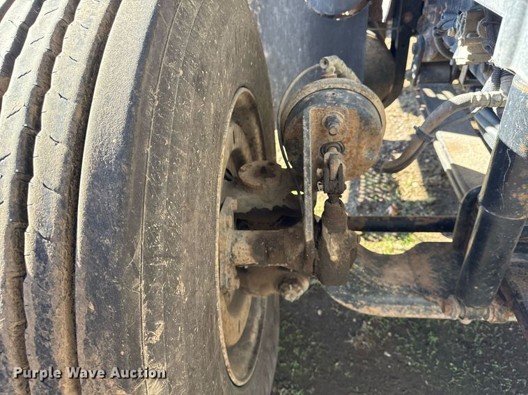 image for item EG7958 2011 International 7400 dump truck