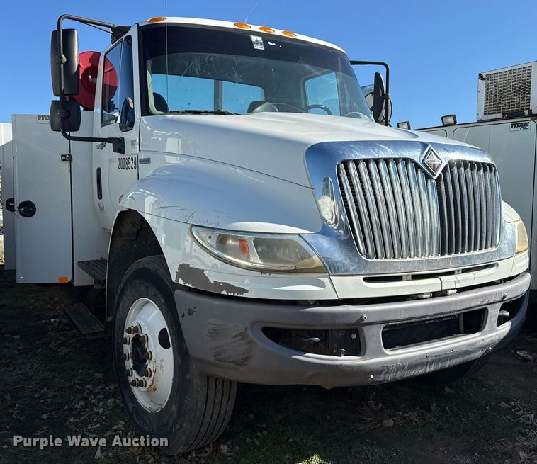 image for item EG7959 2008 International 4400 utility / service truck