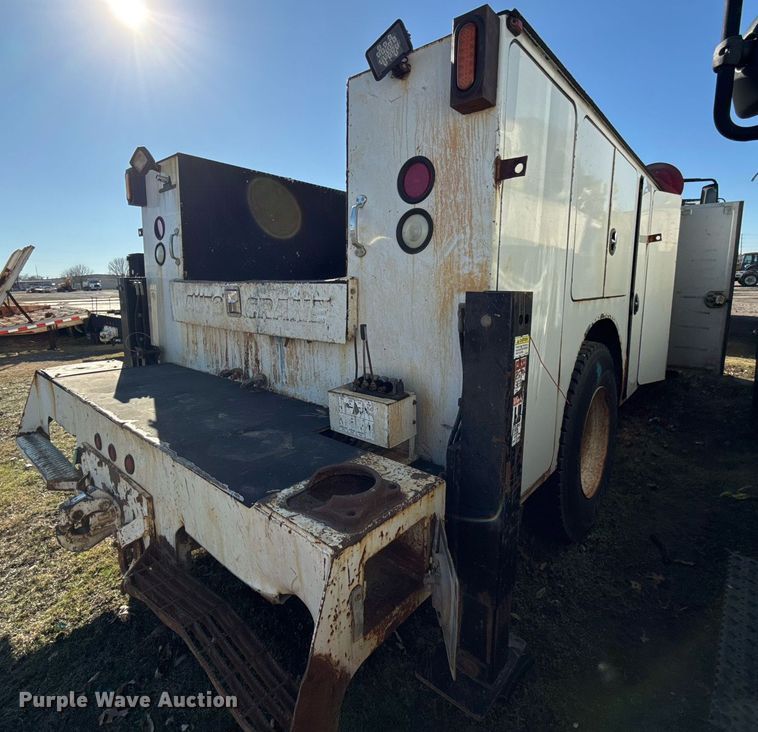 image for item EG7959 2008 International 4400 utility / service truck