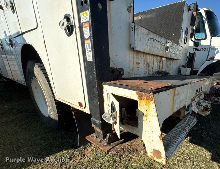 image for item EG7959 2008 International 4400 utility / service truck