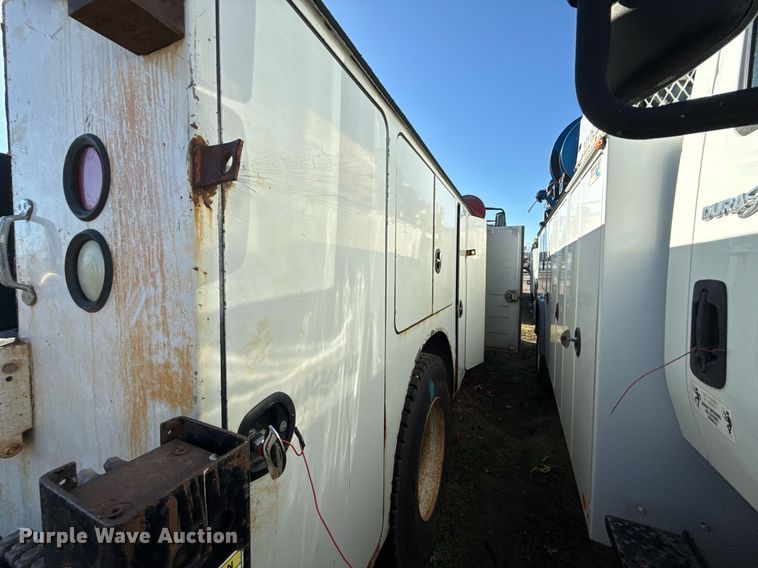 image for item EG7959 2008 International 4400 utility / service truck