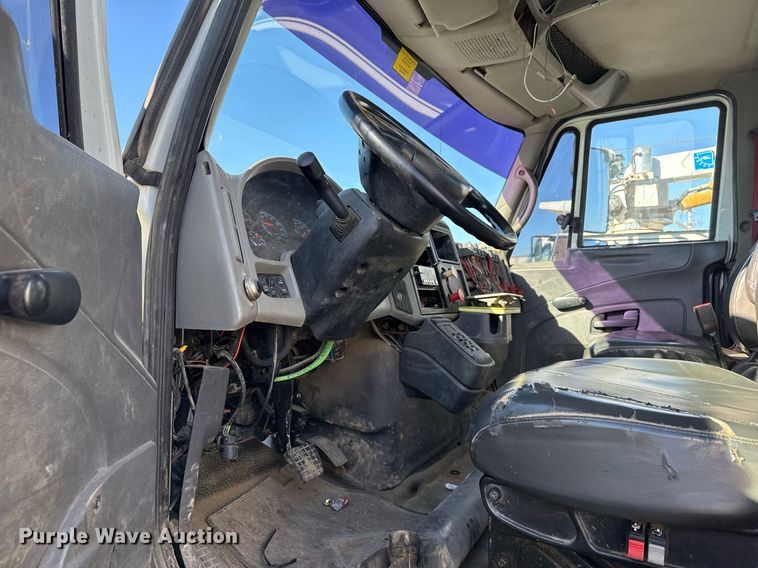 image for item EG7959 2008 International 4400 utility / service truck