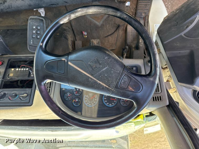 image for item EG7959 2008 International 4400 utility / service truck