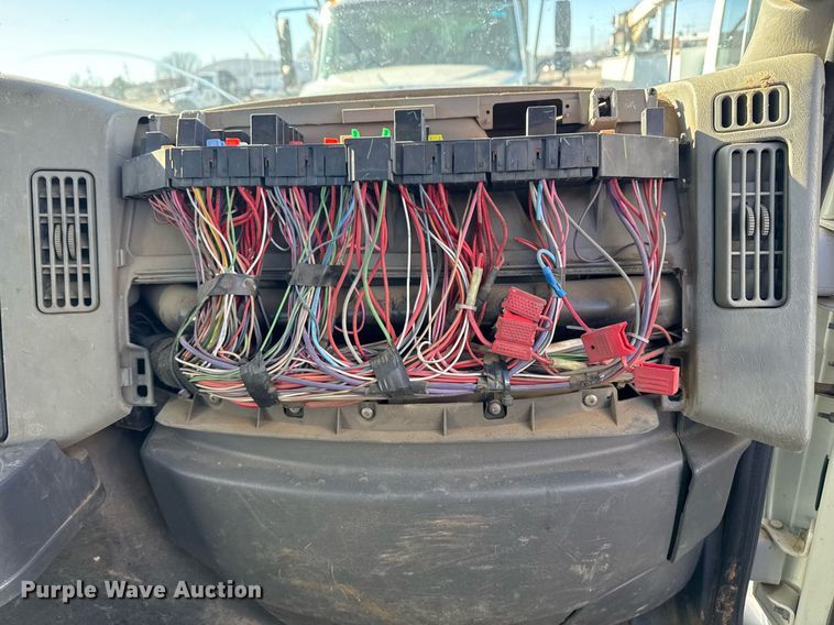 image for item EG7959 2008 International 4400 utility / service truck