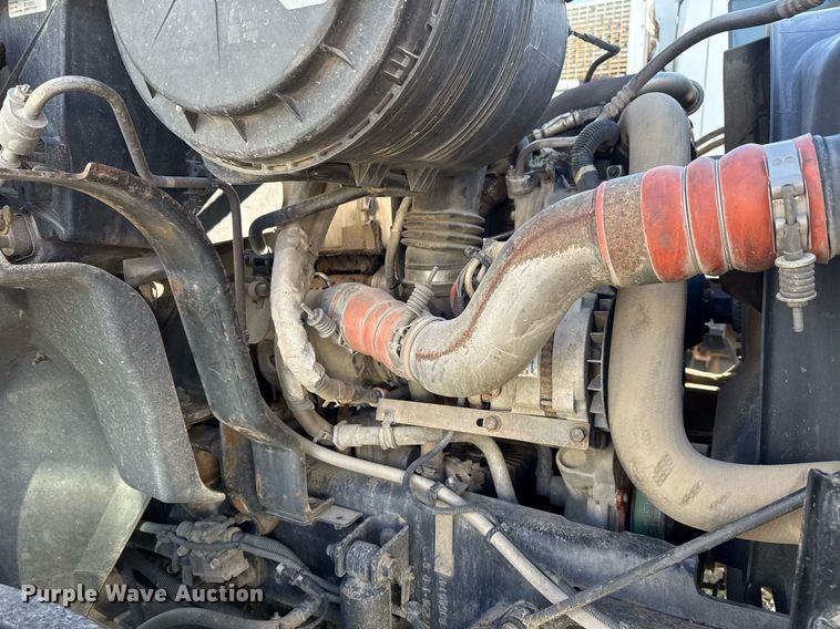 image for item EG7959 2008 International 4400 utility / service truck