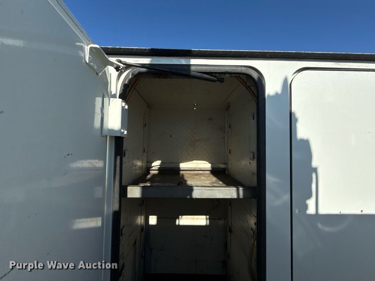 image for item EG7960 2009 International 4400 utility / service truck