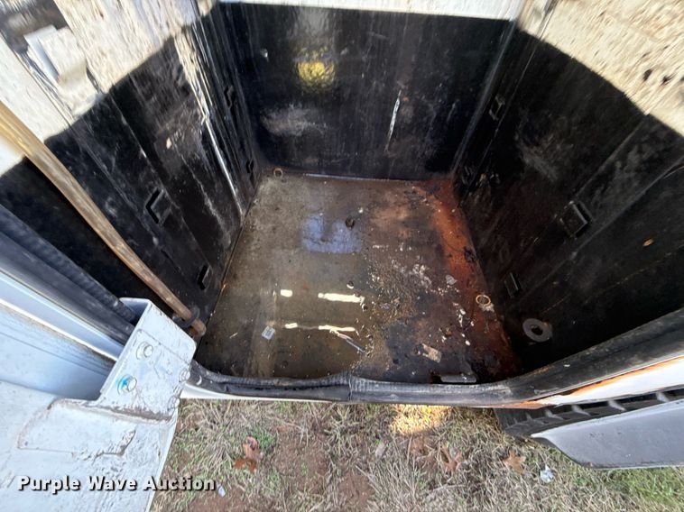 image for item EG7960 2009 International 4400 utility / service truck